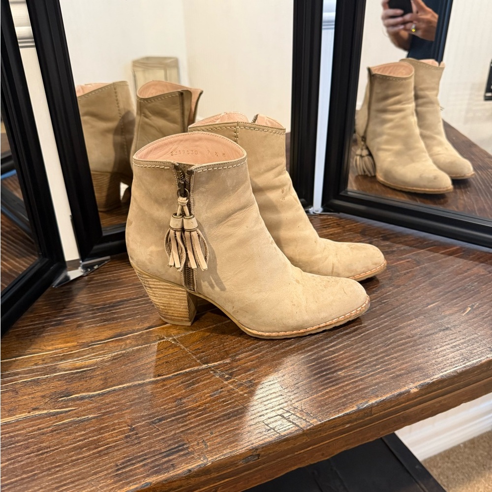 Stuart Weitzman Beige Ankle Boots with Tassel